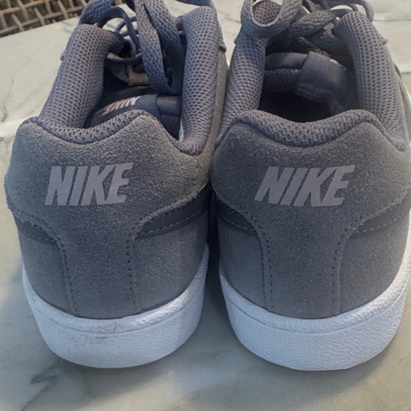 Nike Women's Court Royale Gray and White Tennis Shoe - Picture 8 of 8